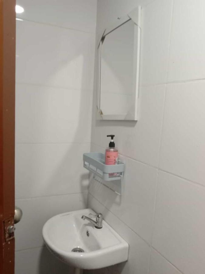 Ras International Hotel Куала Лумпур Екстериор снимка